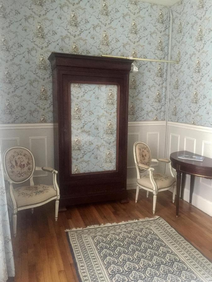 Vichy Luxe Napoleon III Apartment Bagian luar foto