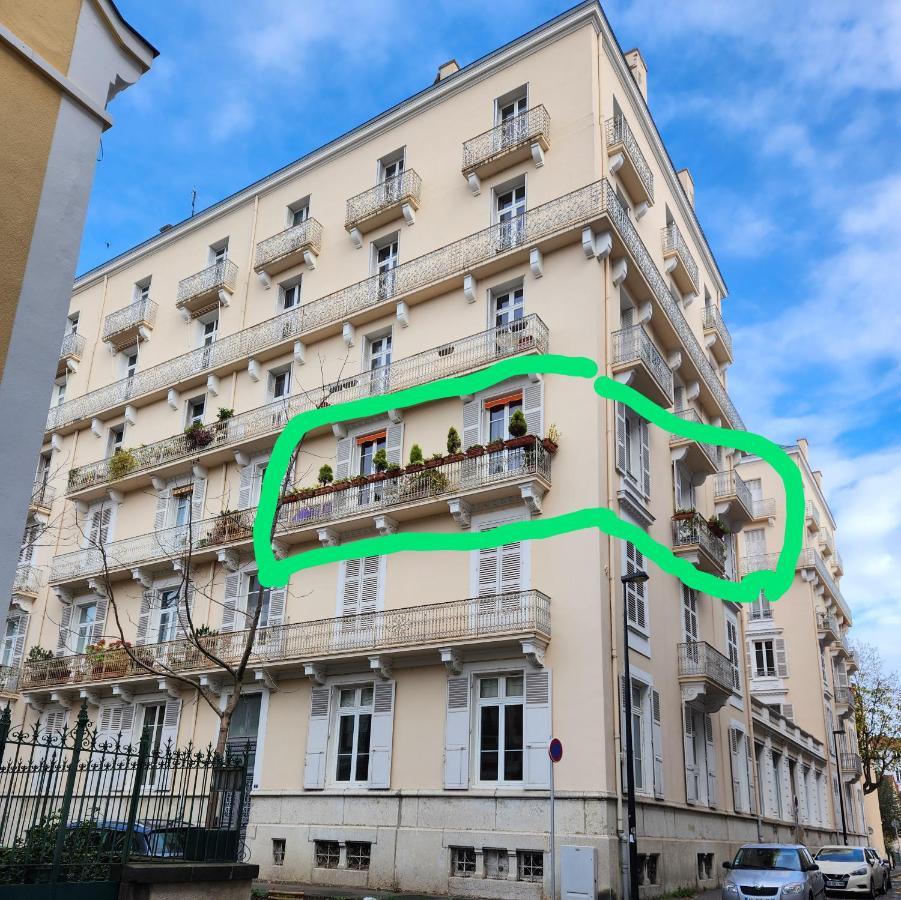 Vichy Luxe Napoleon III Apartment Bagian luar foto